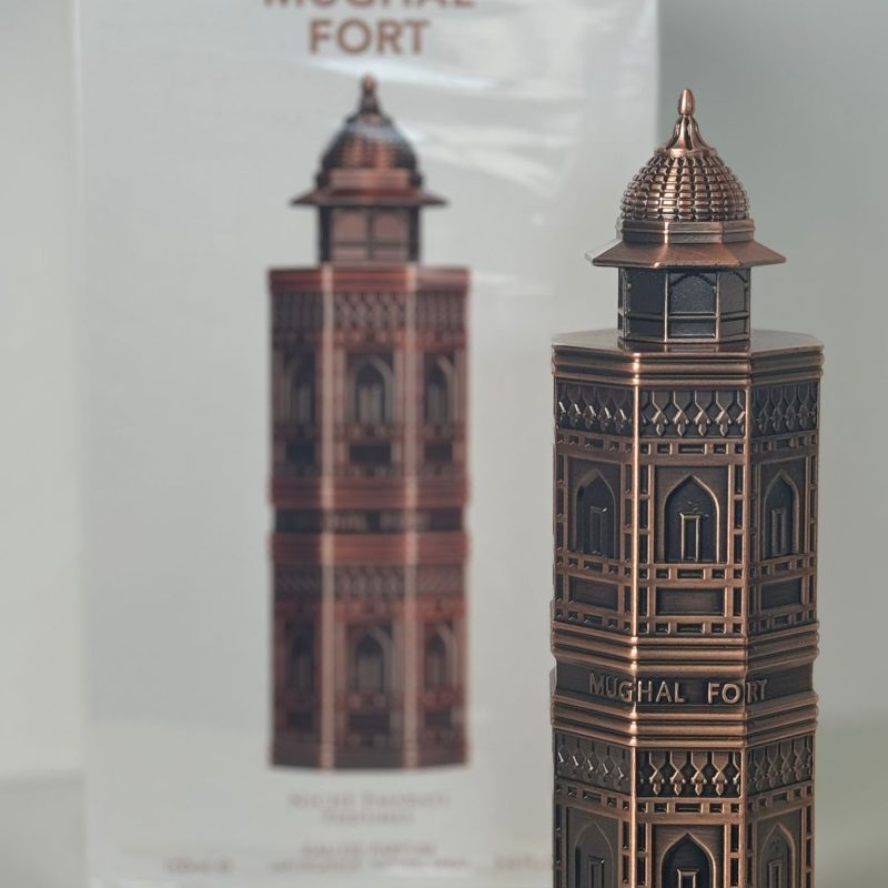 Niche Emarati Mughal Fort by lattafa Eau de Parfum