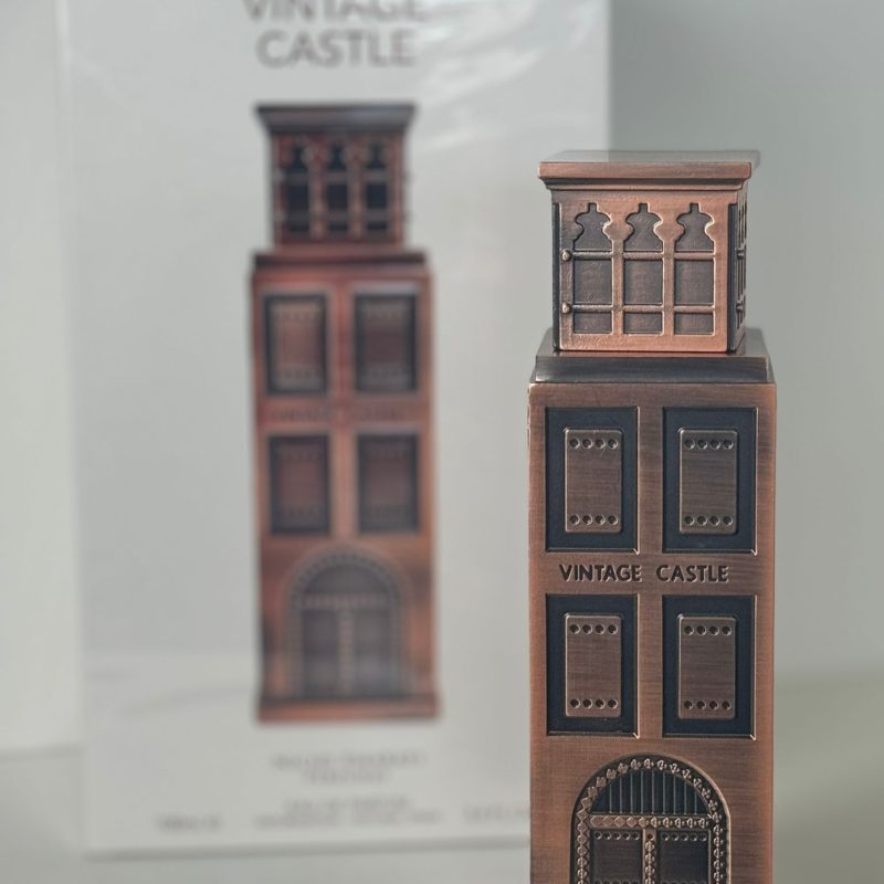 Niche Emarati Vintage Castle by lattafa eau de parfum